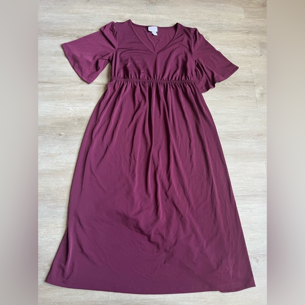 Ingrid & Isabel Maternity Size XS Flutter Sleeve Dress Burgundy V Neck